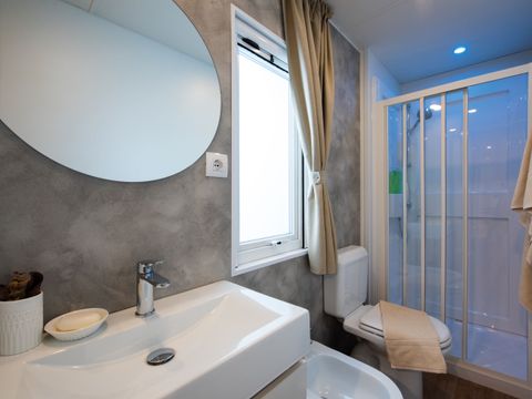 MOBILHOME 5 personnes - Charme