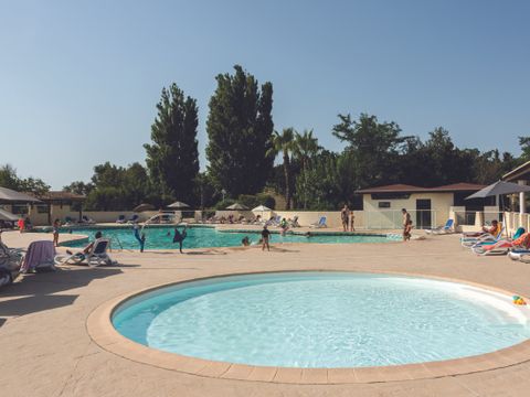 SOWELL RESIDENCES Les Lauriers Roses - Camping Hérault - Image N°6