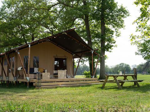 Hébergement 7 personnes - Tente Safari Lodge (38 m² - 3 ch.)