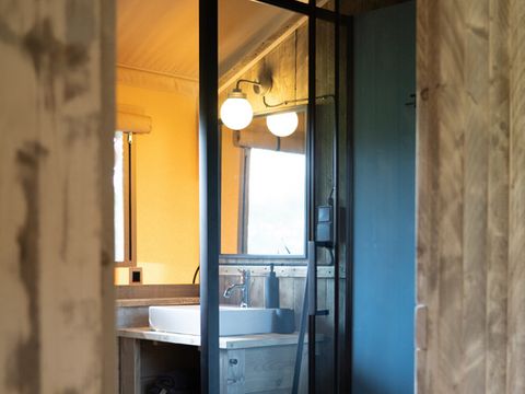 Hébergement 7 personnes - Tente Safari Lodge (38 m² - 3 ch.)