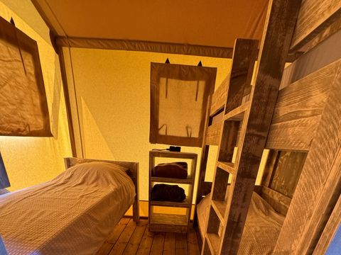 HÉBERGEMENT INSOLITE 5 personnes - Tente Safari Lodge (34 m2 - 2 ch.)
