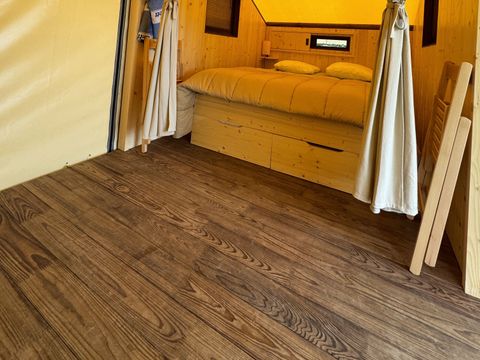Hébergement 4 personnes - Cabane du campeur (10 m² - 1 ch.)