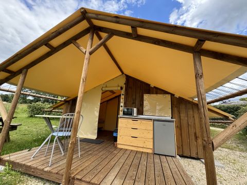 Hébergement 4 personnes - Cabane du campeur (10 m² - 1 ch.)