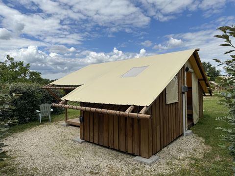 Hébergement 4 personnes - Cabane du campeur (10 m² - 1 ch.)