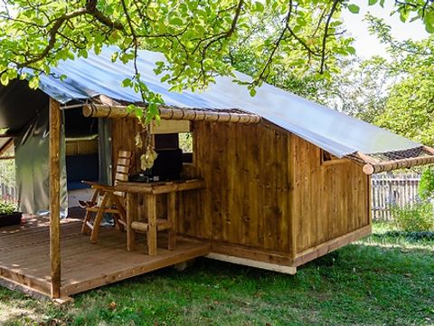 Hébergement 4 personnes - Cabane du campeur (10 m² - 1 ch.)