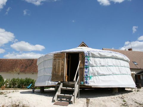 HÉBERGEMENT INSOLITE 6 personnes - Yourte (35 m²)