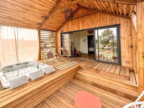 CHALET 5 personnes - Lodge 2 chambres et Spa - Rustique