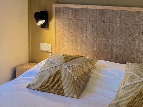 LODGE 4 personnes - Lodge Ethnique 1 chambre + canapé convertible séjour