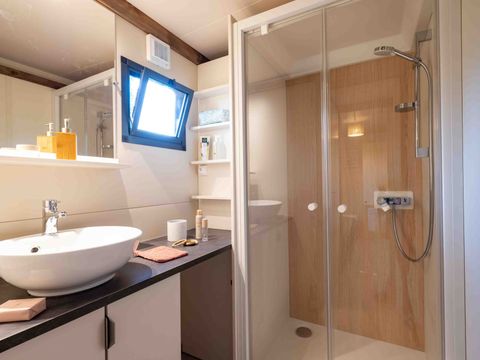 HÉBERGEMENT INSOLITE 5 personnes - Hékipia 2ch