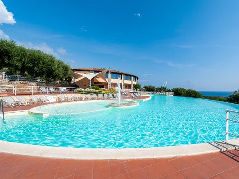 Happy Village - Camping Salerne - Image N°3