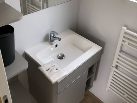 MOBILHOME 4 personnes - MH 2 CH 2 SDB PREMIUM 4 pers 1/4 pers