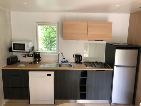 MOBILHOME 4 personnes - MH 2 CH 2 SDB PREMIUM 4 pers 1/4 pers