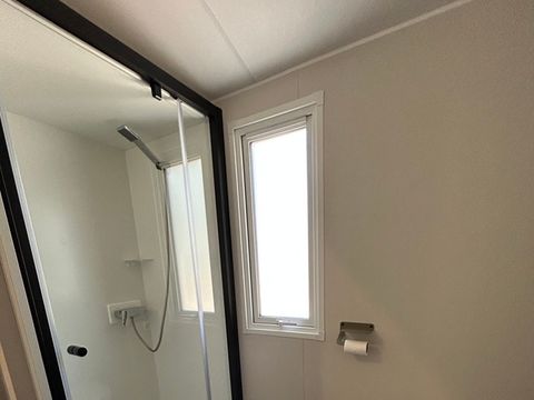 MOBILHOME 4 personnes - 1 chambre PREMIUM 2 pers (+2 possibles en lit d'appoint)