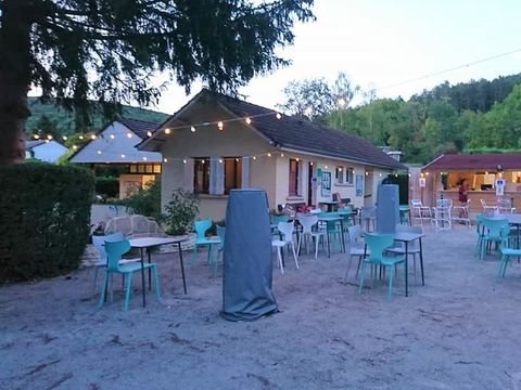 Camping Les Premières Vignes - Camping Côte-d'Or - Image N°4