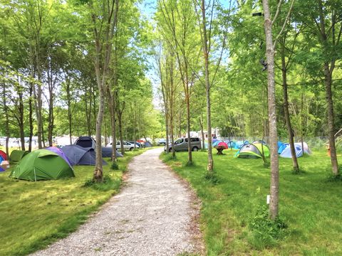 Village des Bons-Hommes au Pré Cathare - Camping Ariège - Image N°20