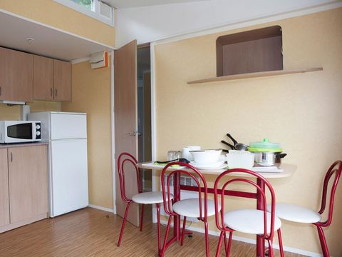 MOBILHOME 6 personnes - 2 chambres  2 sdb