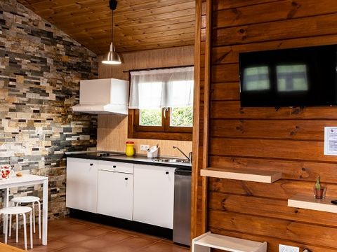 Mobilhome 4 personnes - Bungalow 2 Hab Plus (MASCOTAS NO PERMITIDAS)