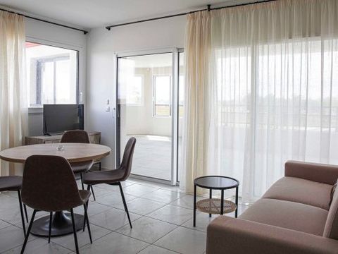 APPARTEMENT 4 personnes - Appartement 4 personnes - 1 chambre - Terrasse et Loggia spacieuse - Vue étang et golf (24E)