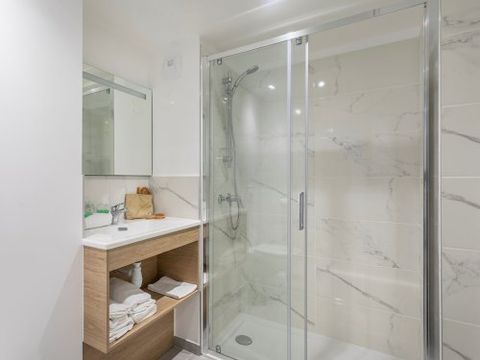 APPARTEMENT 6 personnes - Appartement 6 personnes - 2 chambres - Duplex - Terrasse spacieuse - Environ 42 m² (CAS36)