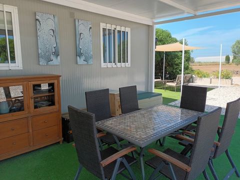 CHALET 4 personnes - 4 personnes gris