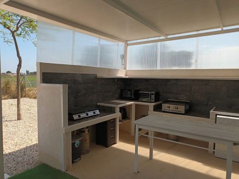 CHALET 4 personnes - 4 personnes gris