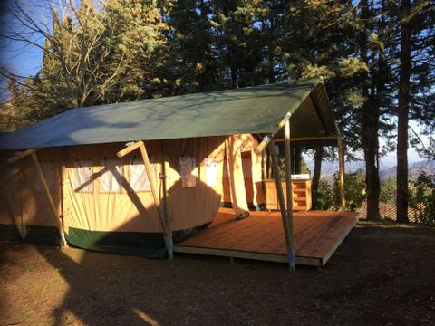 TENTE TOILE ET BOIS 6 personnes - Safari (avec sanitaire)