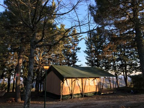 TENTE TOILE ET BOIS 6 personnes - Safari (avec sanitaire)
