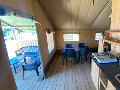 TENTE TOILE ET BOIS 6 personnes - Safari (avec sanitaire)