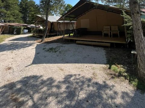 TENTE TOILE ET BOIS 6 personnes - Safari (avec toilette)