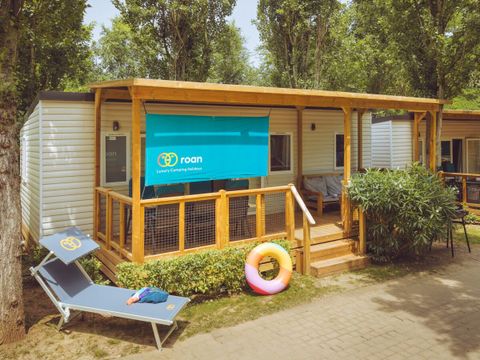 MOBILHOME 7 personnes - Salon Premium avec 3 chambres - cuisine extérieure