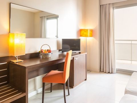 CHAMBRE 2 personnes - BALCON - PETIT-DÉJEUNER INCLUS