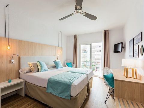 CHAMBRE 2 personnes - Chambre d'hôtel Standard vue sur l'océan C2M