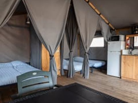 TENTE TOILE ET BOIS 4 personnes - Les Issambres TENTE TOILE ET BOIS 4 personnes - Les Issambres