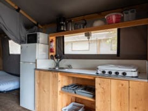 TENTE TOILE ET BOIS 4 personnes - Les Issambres TENTE TOILE ET BOIS 4 personnes - Les Issambres