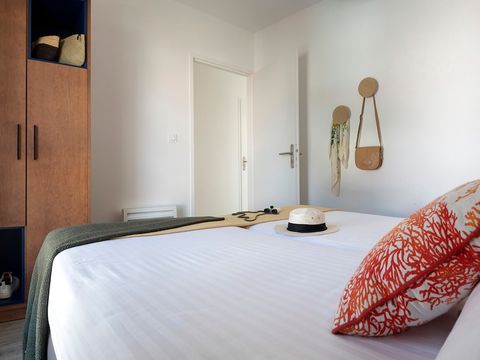 VILLA 6 personnes - 3 chambres - duplex - piscine individuelle