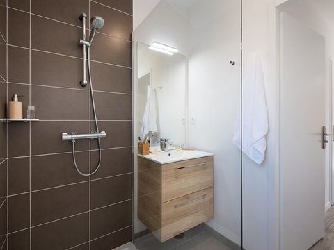 VILLA 6 personnes - 3 chambres - duplex - piscine individuelle