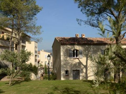 Pierre & Vacances Residence Les Coteaux de PontRoyal - Camping Bouches-du-Rhône - Image N°5