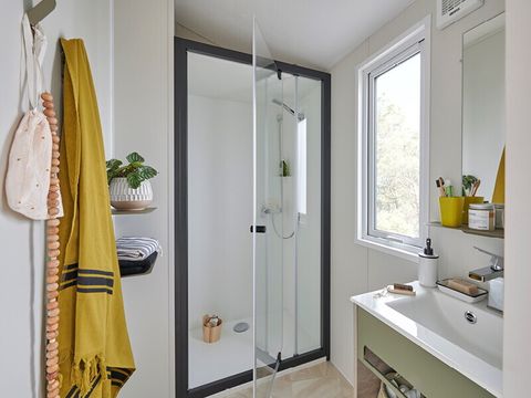 MOBILHOME 6 personnes - Mobil-home | Premium | 3 Ch. | 6 Pers. | Terrasse Lounge | Clim. | TV