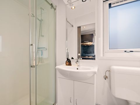 Lodge 5 personnes - Happy Bee Lodge avec jacuzzi | 5 personnes