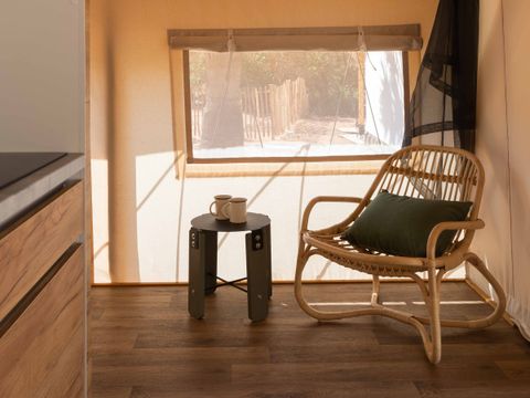Tente en toile et en bois 2 personnes - Glamping Family Plus