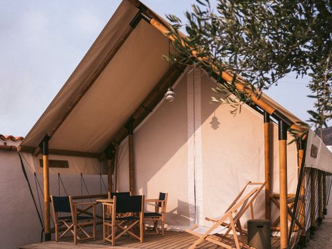 Tente en toile et en bois 2 personnes - Glamping Family Plus