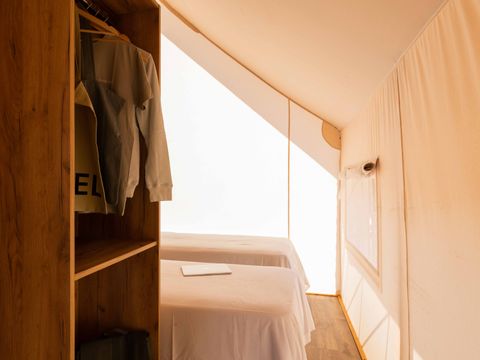 Tente en toile et en bois 2 personnes - Glamping Family Plus