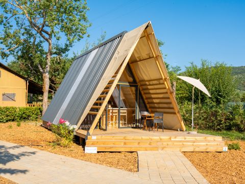 TENTE TOILE ET BOIS 4 personnes - A Luxury