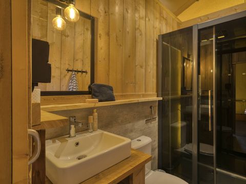 Tente en toile et en bois 4 personnes - Lodge Insolite - 2 chambres