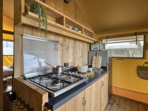 Tente en toile et en bois 4 personnes - Lodge Insolite - 2 chambres