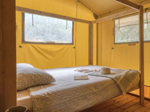 Tente en toile et en bois 4 personnes - Lodge Insolite - 2 chambres
