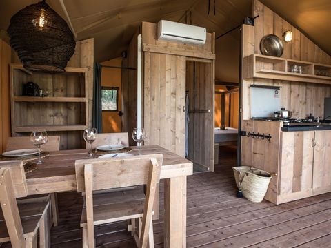 Tente en toile et en bois 4 personnes - Lodge Insolite - 2 chambres