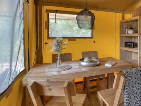 Tente en toile et en bois 4 personnes - Lodge Insolite - 2 chambres