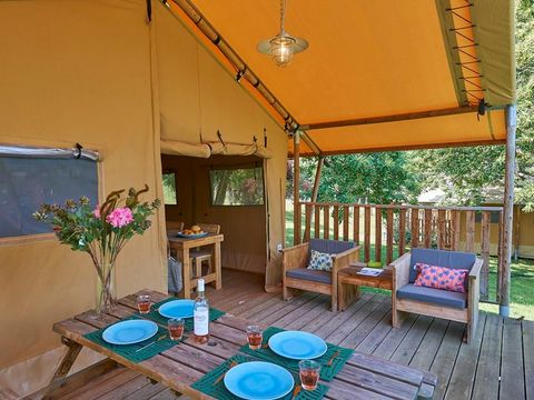 Tente en toile et en bois 5 personnes - Tente Glamping Safari - 2 chambres - 5*