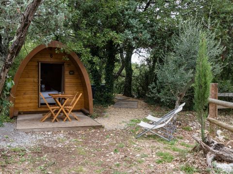 Hébergement 2 personnes - Le POD : la cabane 100 % nature / avec petit déjeuner / 2 pers inclus / Spa privatif en option